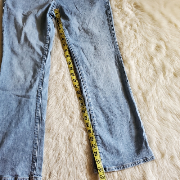 Free People Liv Crop Flare Jeans in Etna Blue Size 30 - Picture 12 of 14